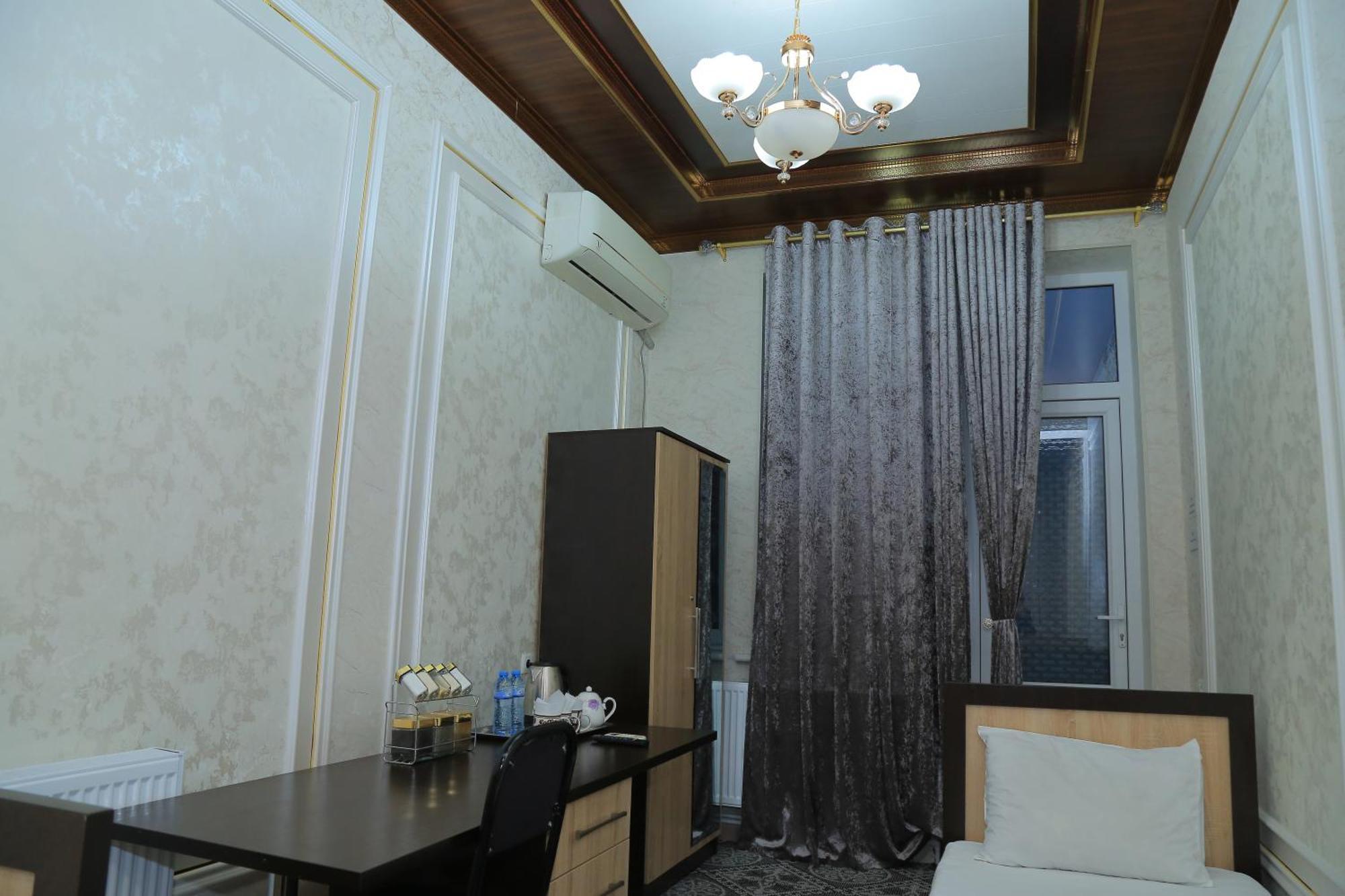 Hostel Farovon Marghilon Extérieur photo