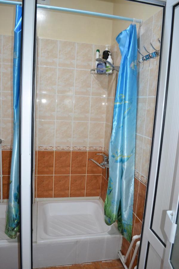 Hostel Farovon Marghilon Extérieur photo